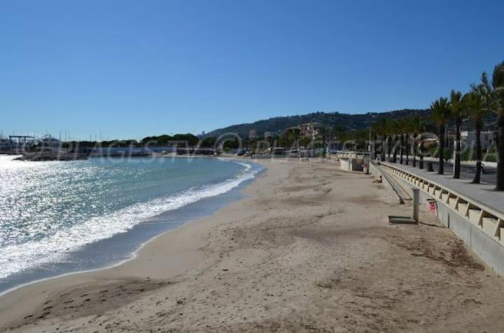 F1 A 5 Minutes Des Plages Et De La Gare 瓦洛里 外观 照片